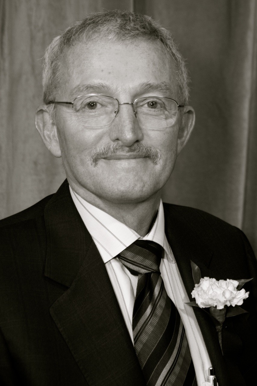 2011 Dr Donald Hedges 573